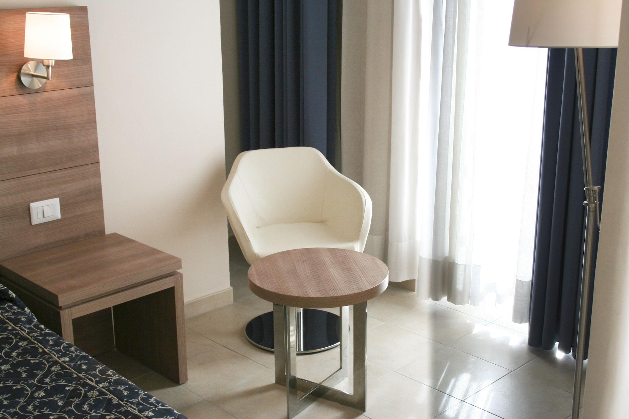 Hotel Mediterraneo Civitavecchia Exterior photo