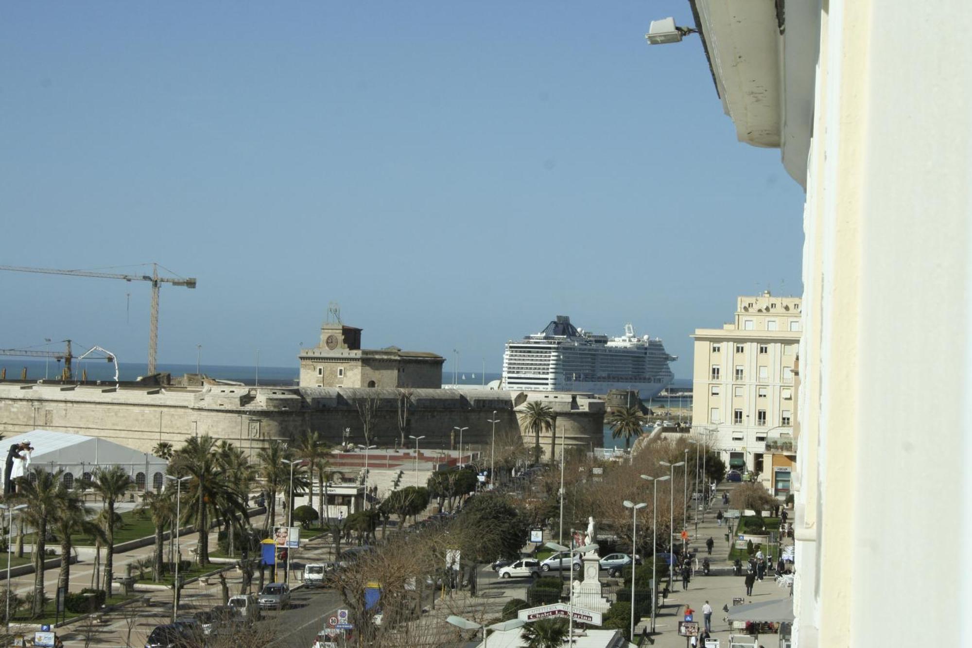 Hotel Mediterraneo Civitavecchia Exterior photo